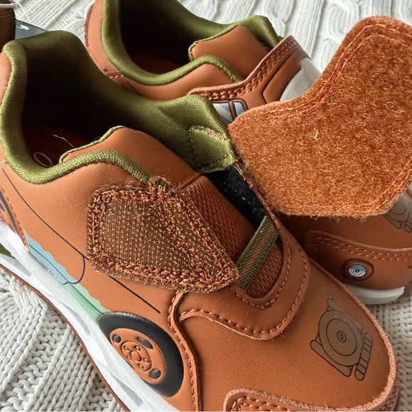 Disney Pixar Cars Tow Mater Sneakers 10 Toddler Boys Shoes Kachow 95 Race Ready - Picture 8 of 9